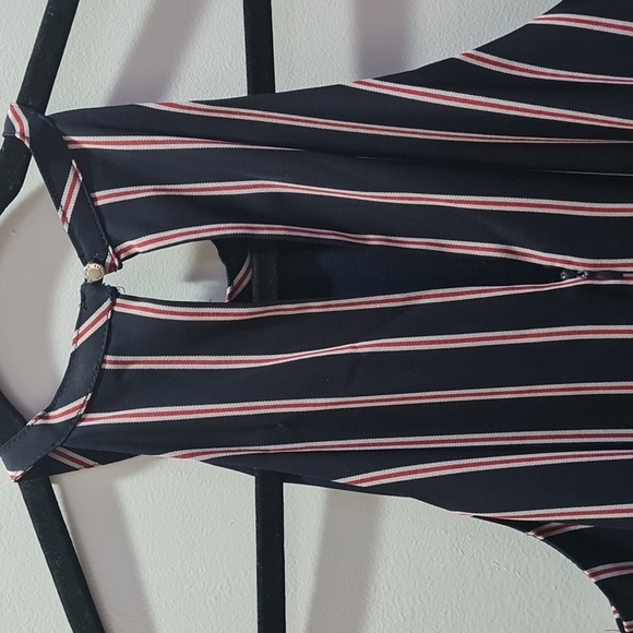 ✨TOMMY HILFIGER JUMPSUIT✨ - Picture 17 of 17